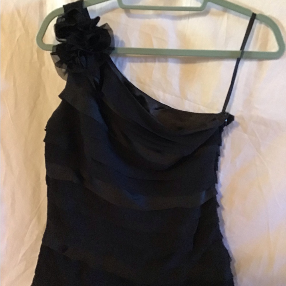 White House black market black blouse